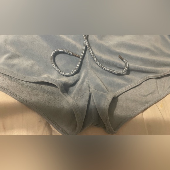 H&M L.O.G.G Women Sz-M Light Blue Velor Shorts - Picture 4 of 6